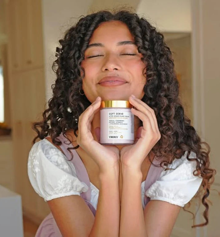 🥰💖TRULY SOFT SERVE-CREMA HIDRATANTE🥰💖Tu piel fresca, suave y con aroma delicioso después de cada afeitado✨