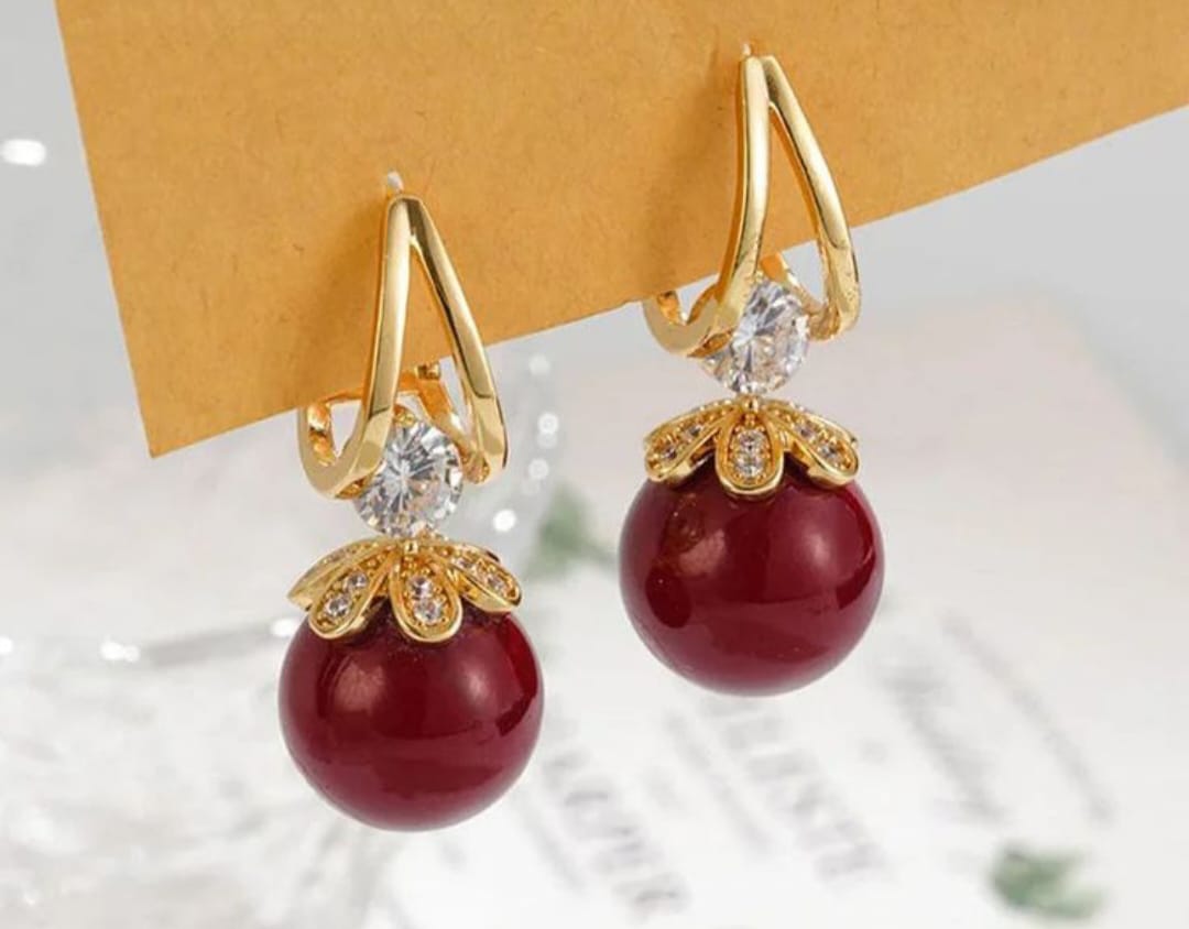 PENDIENTES COLGANTES HUGGIE BRILLANTES ✨ELEGANCIA Y GLAMOUR💖