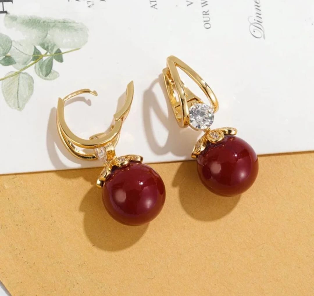 PENDIENTES COLGANTES HUGGIE BRILLANTES ✨ELEGANCIA Y GLAMOUR💖
