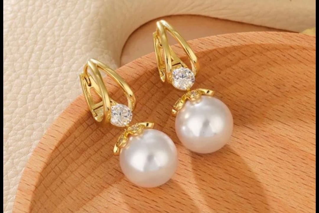 PENDIENTES COLGANTES HUGGIE BRILLANTES ✨ELEGANCIA Y GLAMOUR💖