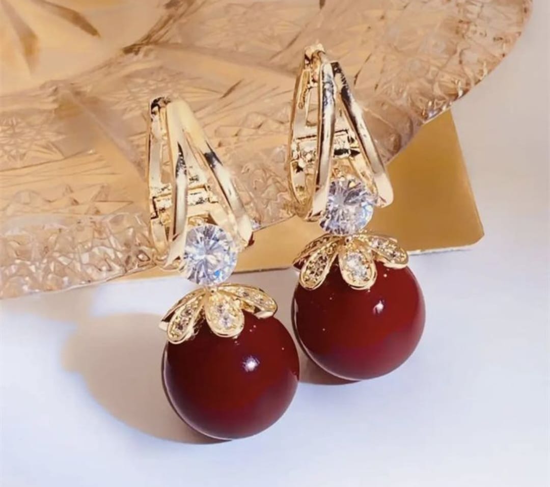 PENDIENTES COLGANTES HUGGIE BRILLANTES ✨ELEGANCIA Y GLAMOUR💖